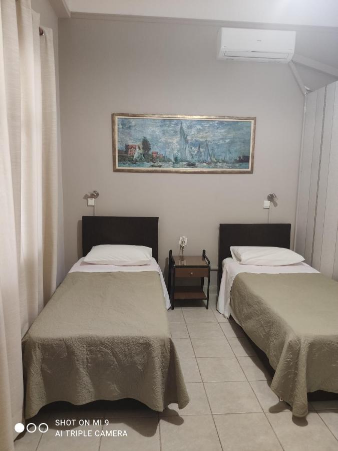 Hotel Trifylia Kyparissia Exterior photo